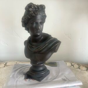Wooden Classical Bust Sculpture - Decorative Home Art